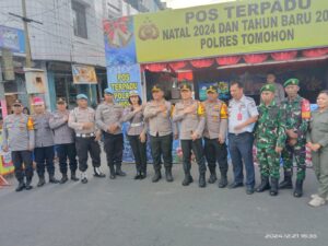 Kapolda Sulut Pantau Pos Terpadu Natal dan Tahun Baru Polres Tomohon