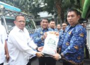 Gubernur Julius Selvanus Launching Penyaluran Bantuan Beras Ke 15 Kabupaten/Kota