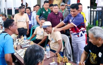 Sentuhan Hangat YSK Cairkan Suasana Lomba Catur PKB GMIM, Peserta Tertawa dan Makin Bersemangat