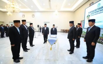 Tiga Pejabat Eselon II Pemprov Sulut Dilantik Definitif, Gubernur Yulius: Jabatan Diraih Lewat Kinerja