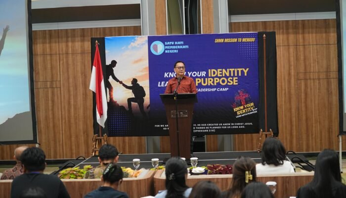 Caroll Senduk Buka Christian Leadership Camp, Dorong Mahasiswa Jadi Pemimpin Berintegritas